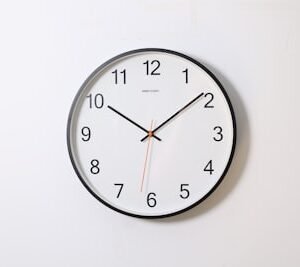 wandklok stil slaapkamer